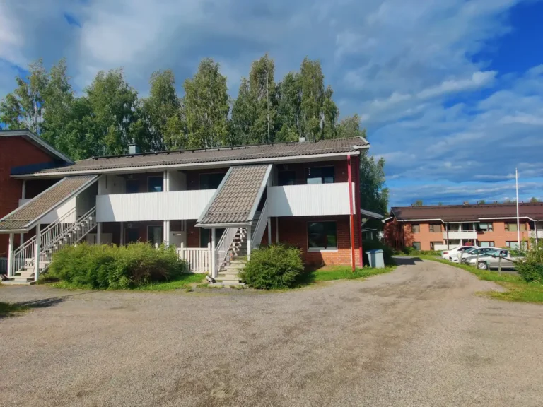 Pehtoorinpolku2 etuparkki